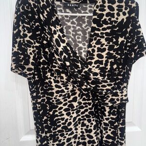 DKNY Monochrome Patterned Top